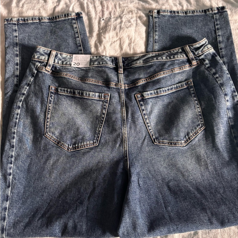 NWT Lane Bryant Jeans Size 20 90’s Loose Straight Leg. Medium wash. Denim. - Picture 4 of 6